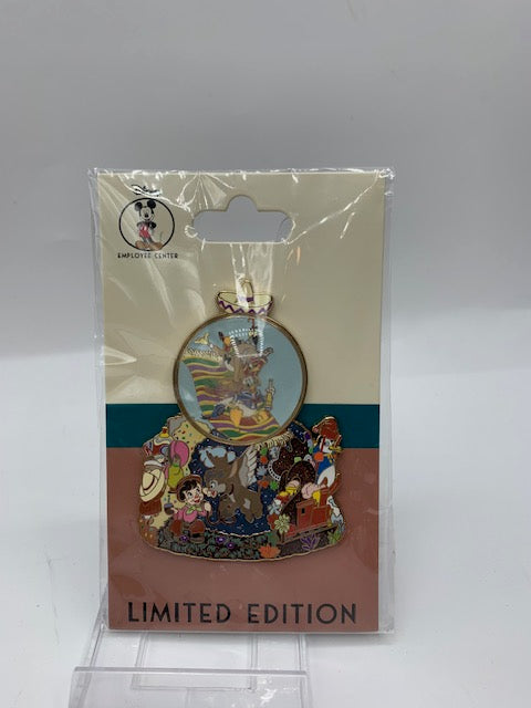 Three Cabs Snow Globe DEC LE 250 Disney Pin