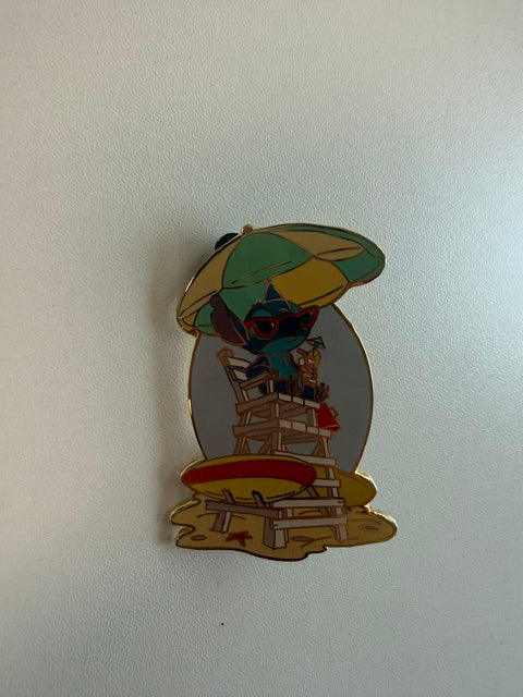Stitch Lifeguard Auctions LE 1000 Disney Pins