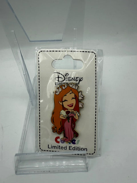 Giselle Cutie Pin DSSH LE 300 Disney Pin