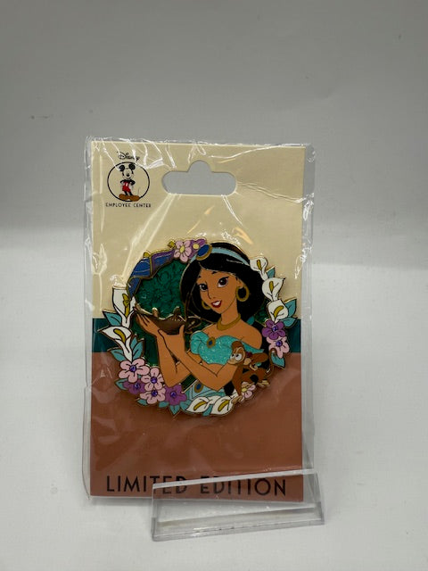 Jasmine DEC Wreath LE 250 Disney Pin