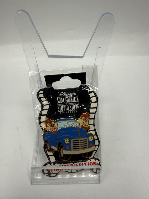 Chip Dale Car DSSH LE 300 Disney Pin