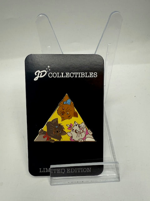 Aristocats Auctions Triangle LE 500 Disney Pin