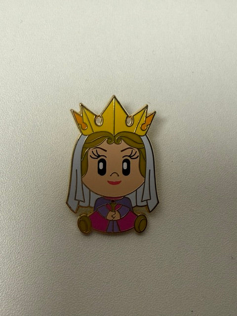 Queen Adorb Leah WDI LE 400 Disney Pin