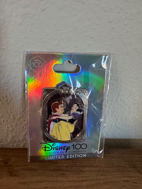 Snow White DEC 100 LE 400 Disney Pin