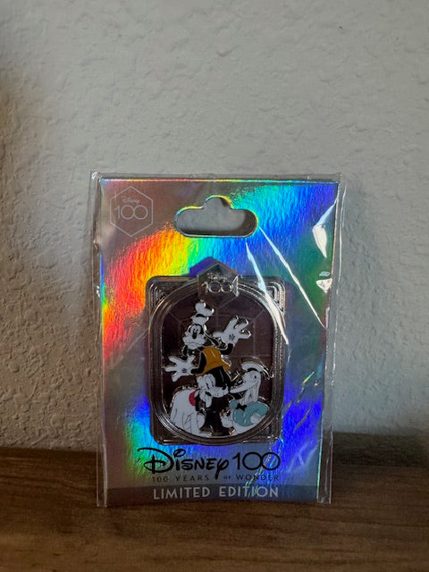 Donald Pluto Goofy Classic DEC 100 LE 400 Disney Pin