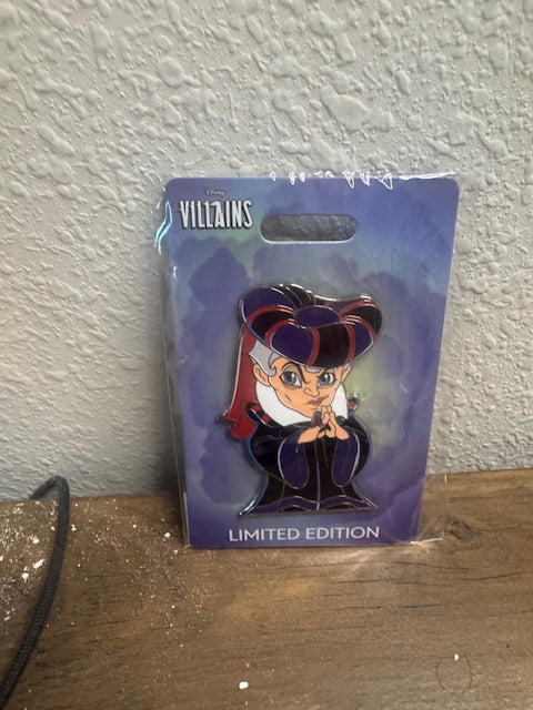 Frollo Chubi WDI LE 300 Disney Pin