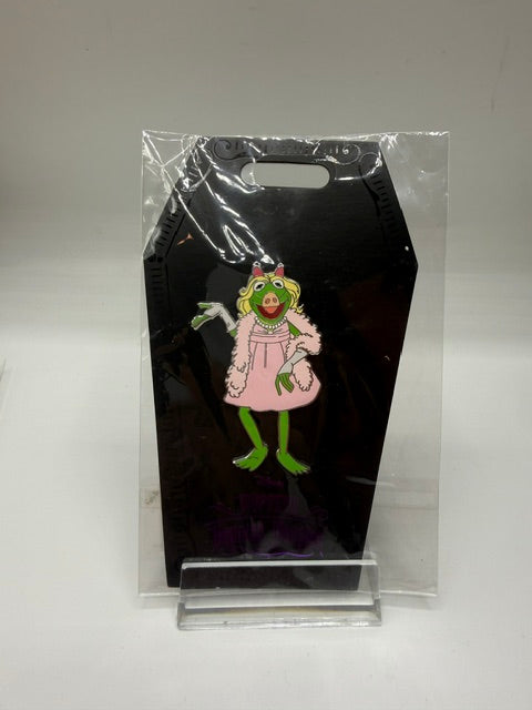 Miss Piggy Kermit WDI LE D23 Disney Haunted Mansion