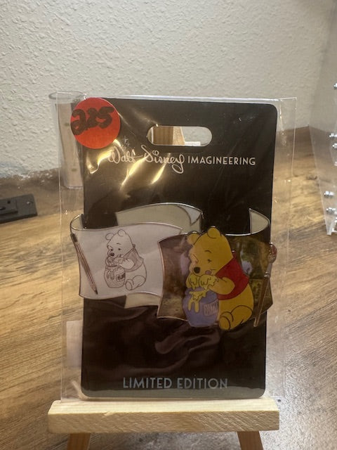 Winnie the Pooh Off The Page WDI LE 300 Disney Pin