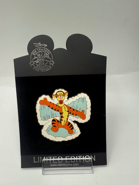 Tigger Shopping Snow Angel LE 100 Disney Pin
