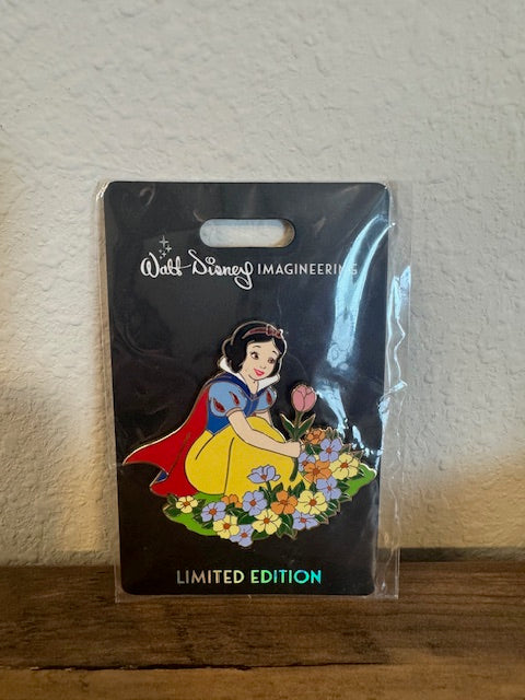 Snow White Flower Girls WDI LE 300 Disney Pin