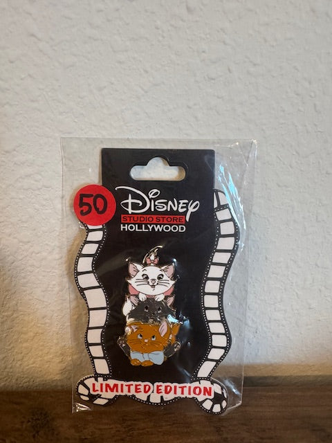 Aristocats Movie Stack DSSH LE 400 Disney Pin