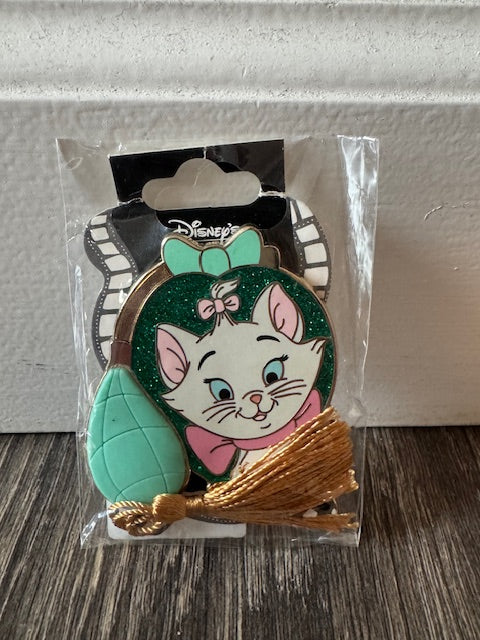 Marie Perfume DSSH LE 400 Disney Pin