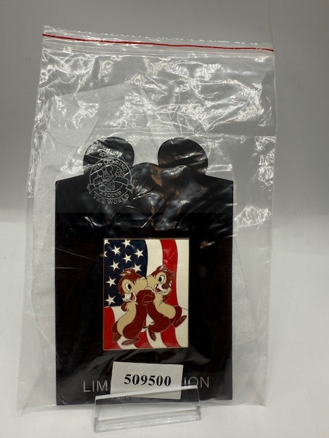 Chip Dale Patriotic Flag LE 135 Disney Pin
