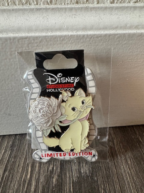Marie Petel Pal Flower DSSH LE 400 Disney Pin