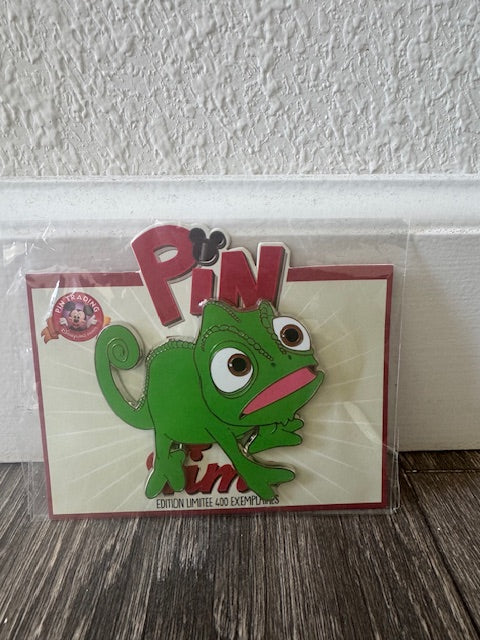 Pascal Pin Trading Time Paris LE 400 Disney Pin