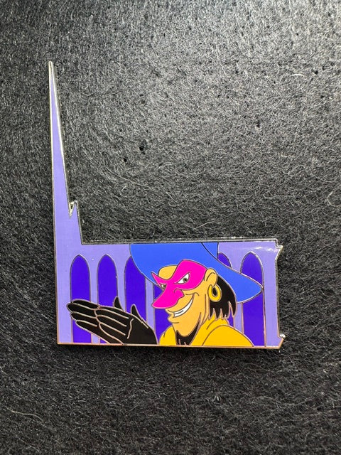 2026 Hunchback of Notre Dame Puzzle Piece Jester LR Pin J