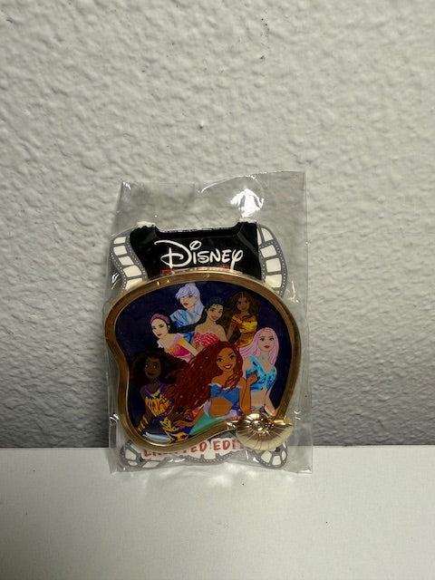 Little Mermaid Live Action DSSH LE 400 Disney Pin Card Broke