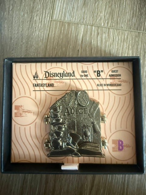 Alice WDI Pin