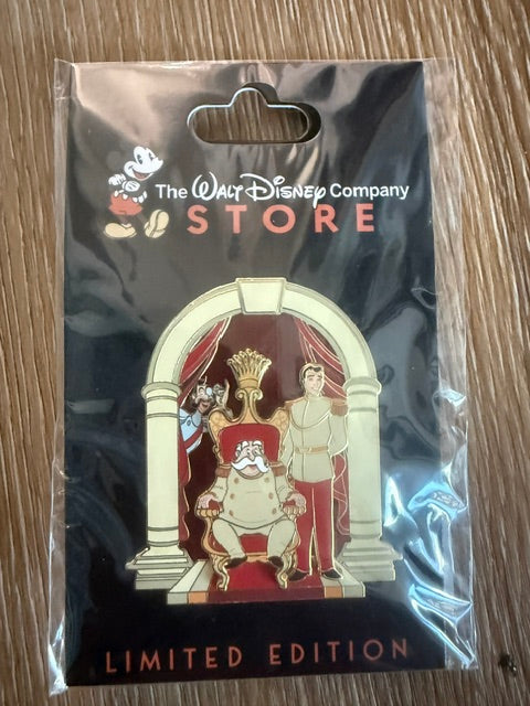 Cinderella Throne TWDC Pin