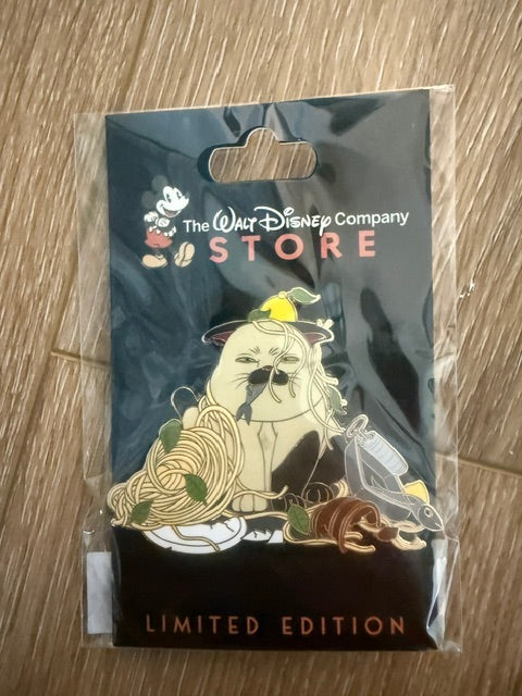 Machiavelli TWDC Cat Pin