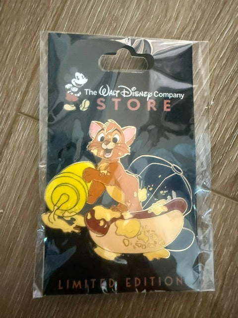 Oliver TWDC Pin