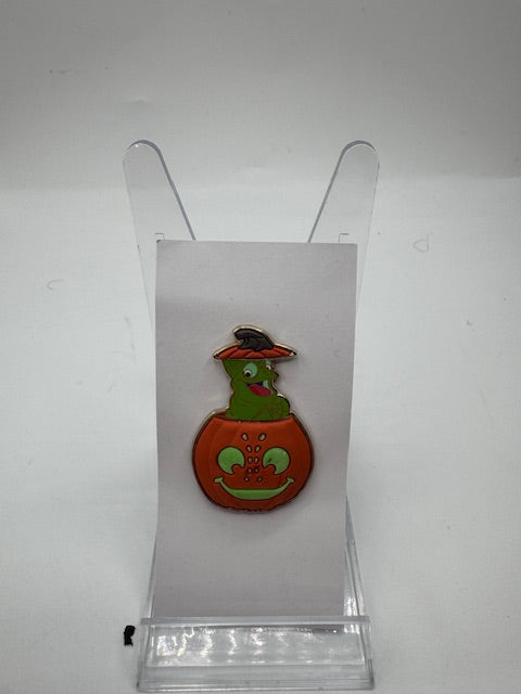 Pascal Pumpkin DSF LE Disney Pin