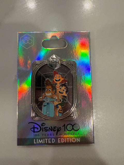 Luca DEC LE 400 100 Disney Pin