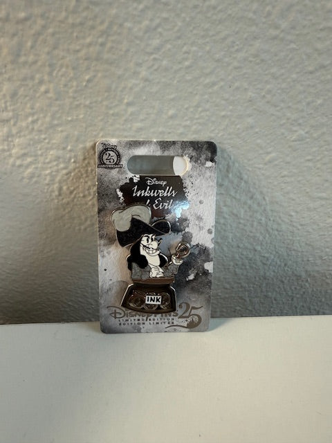 Captain Hook Inkwell WDW DLR LR 4000 Disney Pin