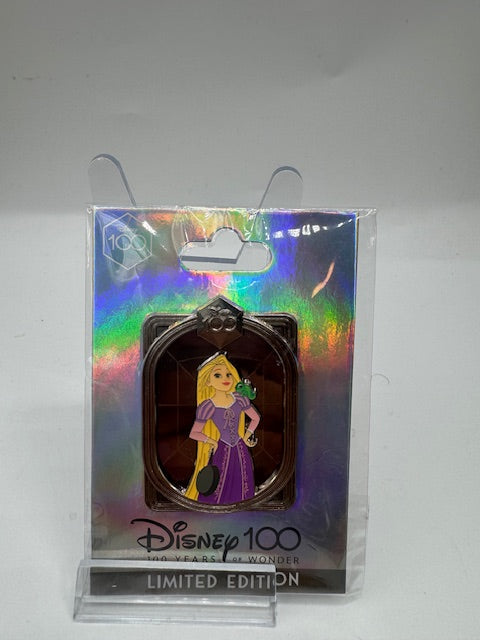 Rapunzel Pascal DEC LE 100 Disney Pin