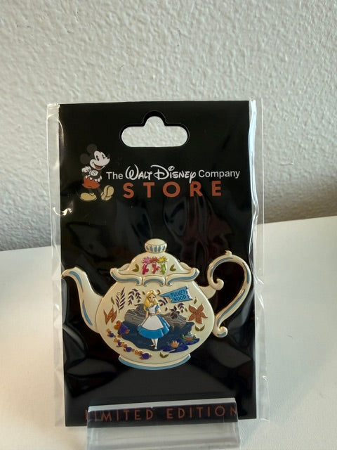 Alice Tugley Woods Teapot