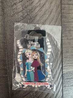 Anna Elsa Frozen Geometric DSF LE 400 Disney Pin