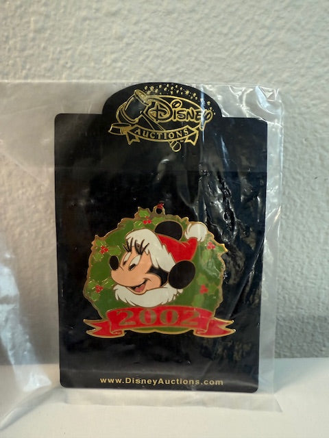 Minnie Mouse auctions Christmas Wreath Ornament NOT A PIN AP