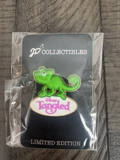 Pascal Tangled DSSH LE 300 Disney Pin FLAWED SEE PICS