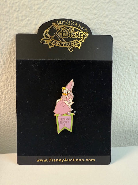 Daisy Auctions Medieval LE 100 Disney Pin