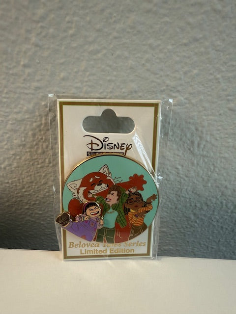 Turning Red Beloved Tales DSSH LE 300 Disney Pin