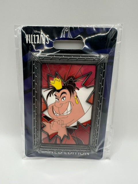WDI Queen of Hearts Portrait of evil LE 400 Pin J