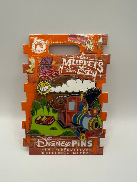 Muppets Park Day Runaway Railway LE 4000 Pin J
