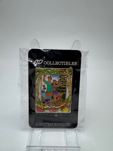Lilo & Stitch Christmas DSSH Postcard Pin