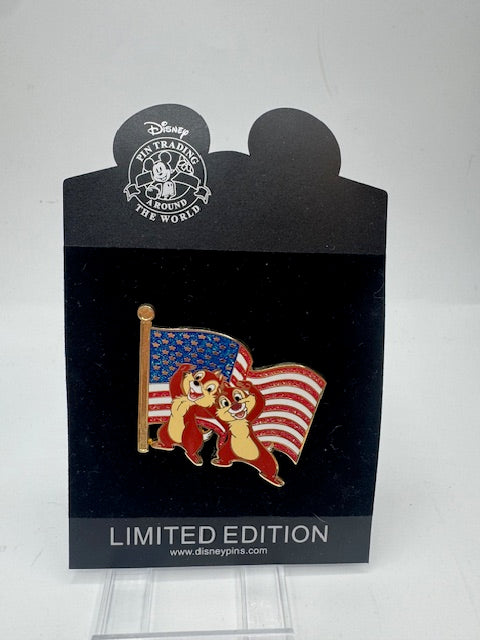 Chip Dale Shopping American Flag LE 125 Disney Pin
