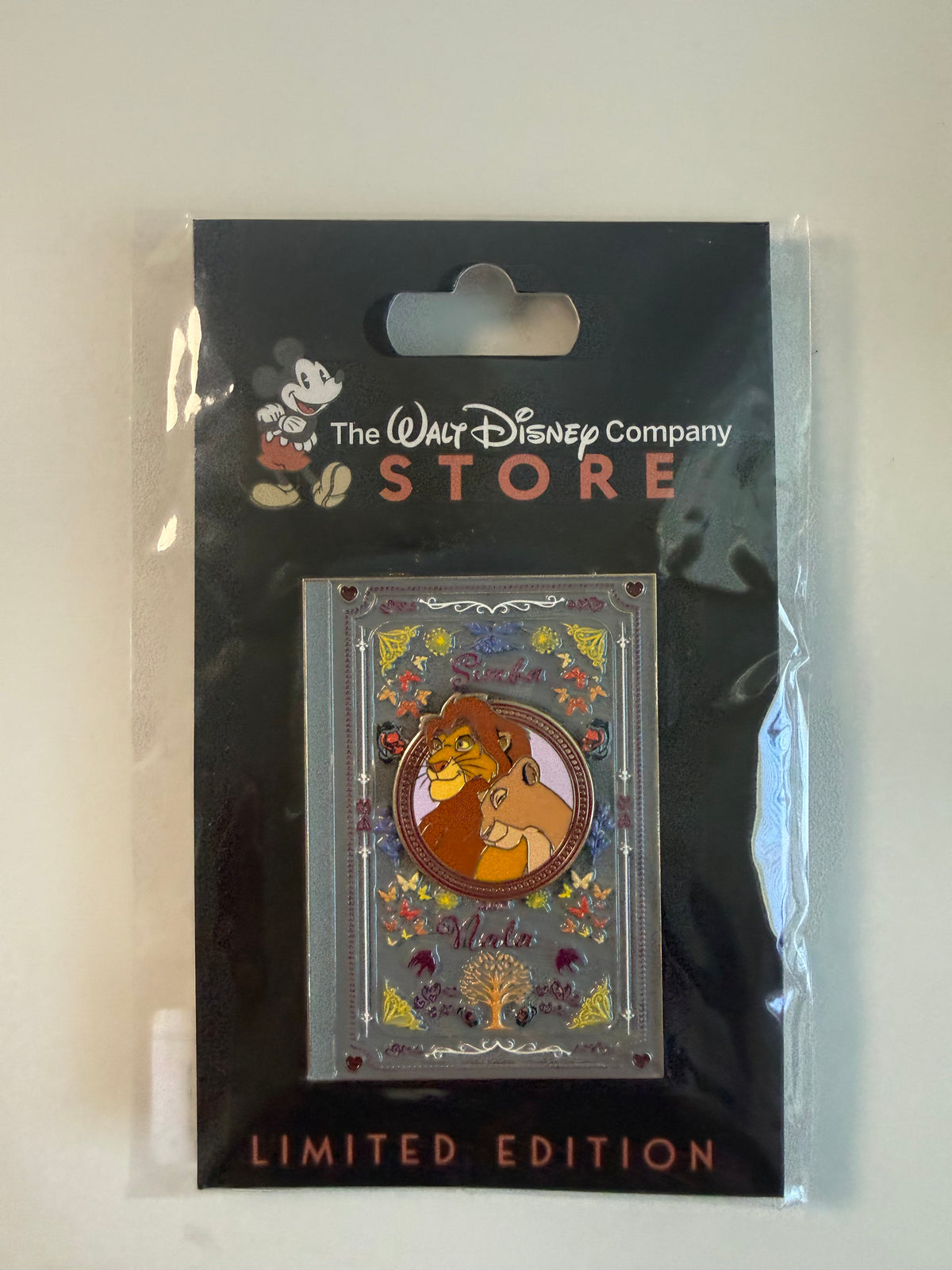 Lion King Noval Pin