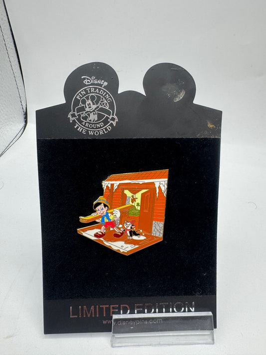 Pinocchio Figaro Shopping Winter Lodge LE 250 Disney Pin