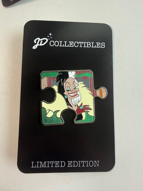 Cruella Villain UK Puzzle Piece LE 95 Disney Pin