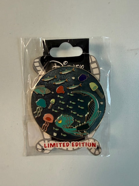 Luca DSSH Water LE 400 Disney Pin