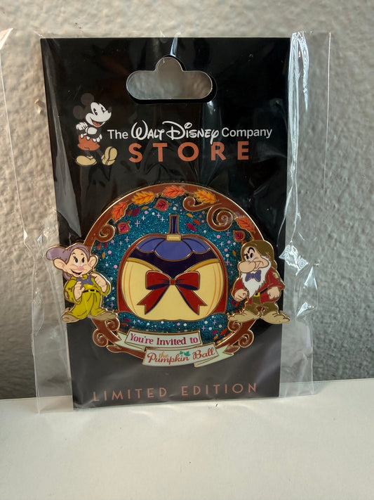 Grumpy Dopey Pumpkin Ball DEC LE 250 Disney Pin