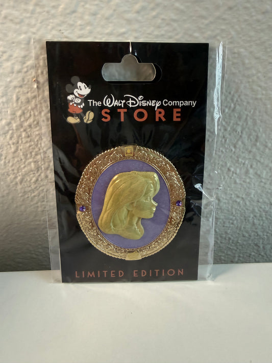 Rapunzel DEC Cameo LE 300 Disney Pin