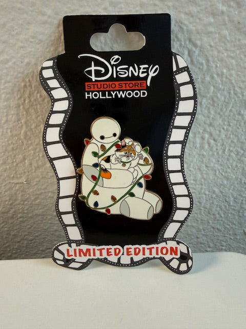 Baymax Mochi Tangled In Lights DSSH LE 300 Disney Pin