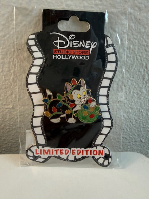 Figaro Tangled In Lights DSSH LE 300 Disney Pin