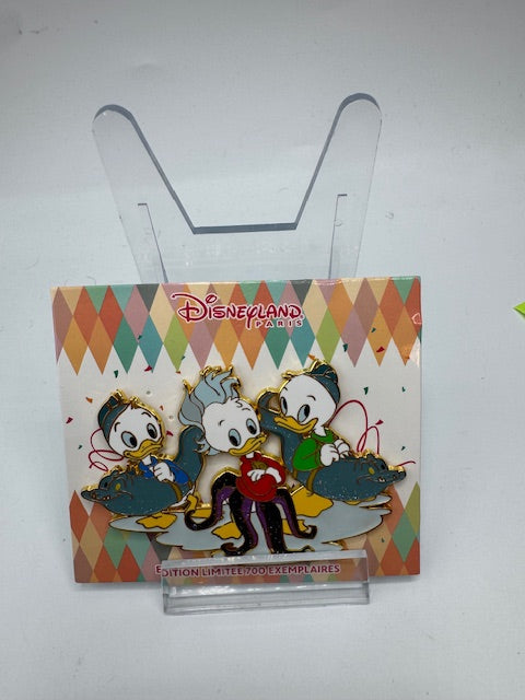 Huey Duey Louie Paris Ursula LE 700 Disney Pin