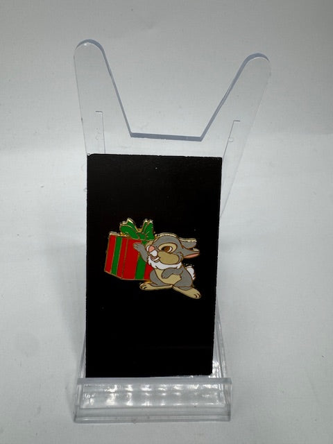Thumper Shopping Christmas LE 300 Disney Pin