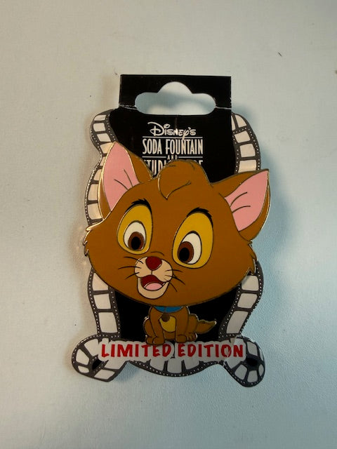 Oliver Big Head Cat DSSH LE 400 Disney Pin